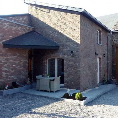 L'Etable D'Evelyne Hotell Bastogne Exteriör bild