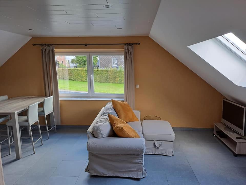 L'Etable D'Evelyne Hotell Bastogne Exteriör bild